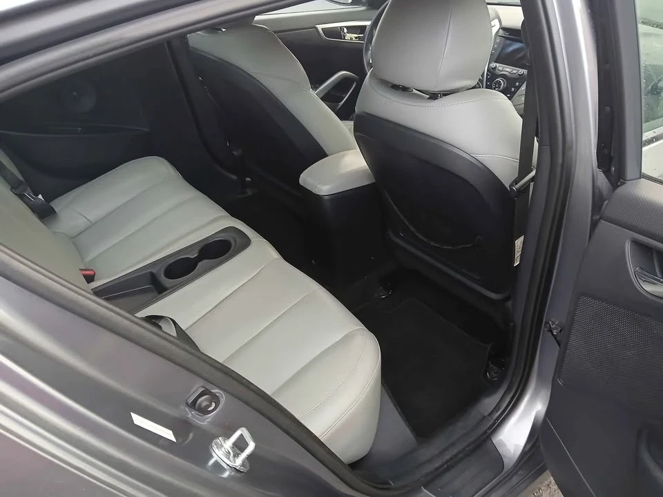 2012 Hyundai Veloster - Image 4 of 9