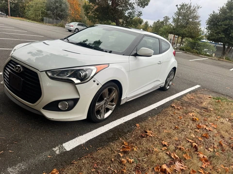 2012 Hyundai Veloster - Image 5 of 10
