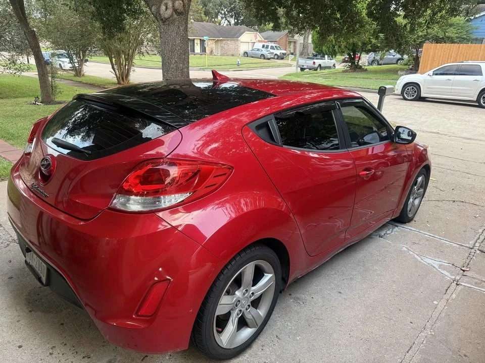 2012 Hyundai Veloster - Image 2 of 5