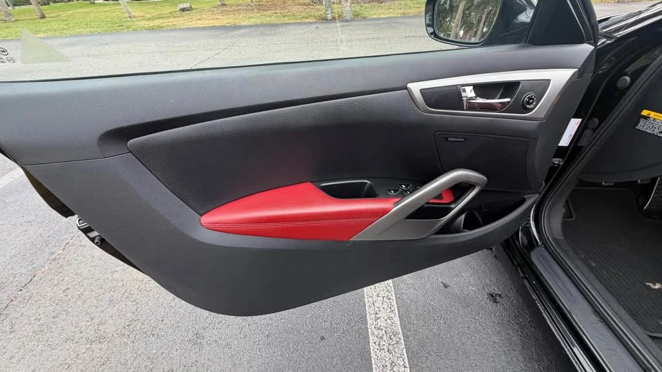 2012 Hyundai Veloster - Image 11 of 15