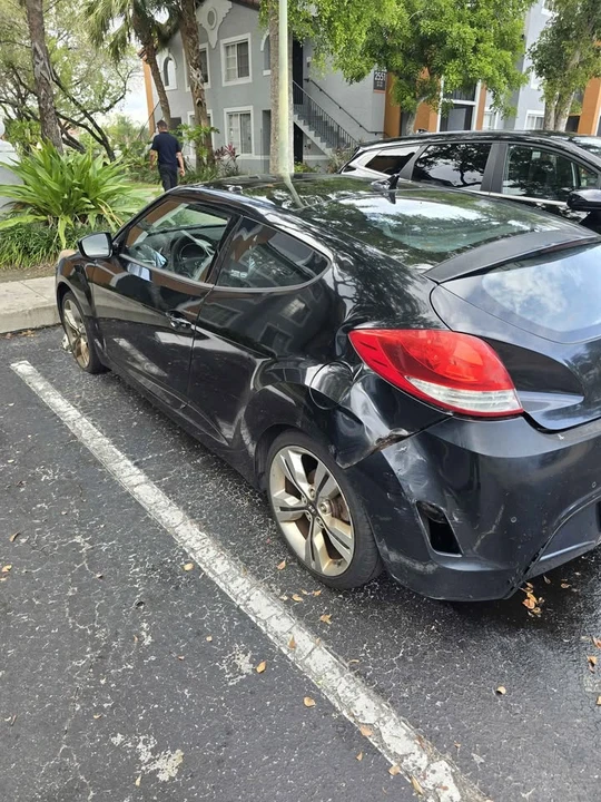 2012 Hyundai Veloster - Image 4 of 10