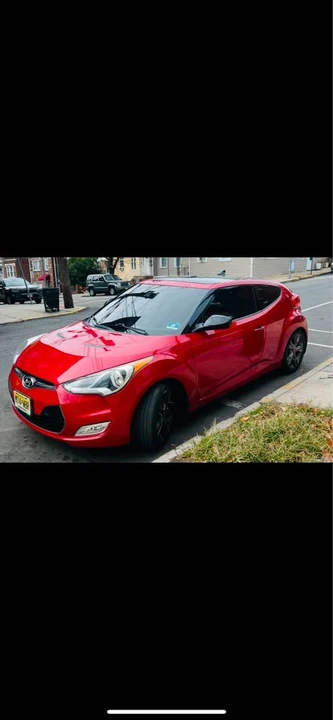 2012 Hyundai Veloster - Image 2 of 3