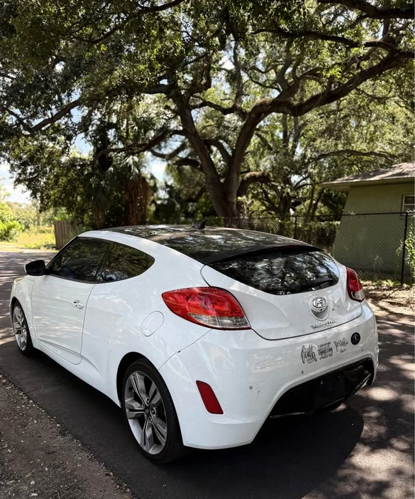 2012 Hyundai Veloster - Image 5 of 12