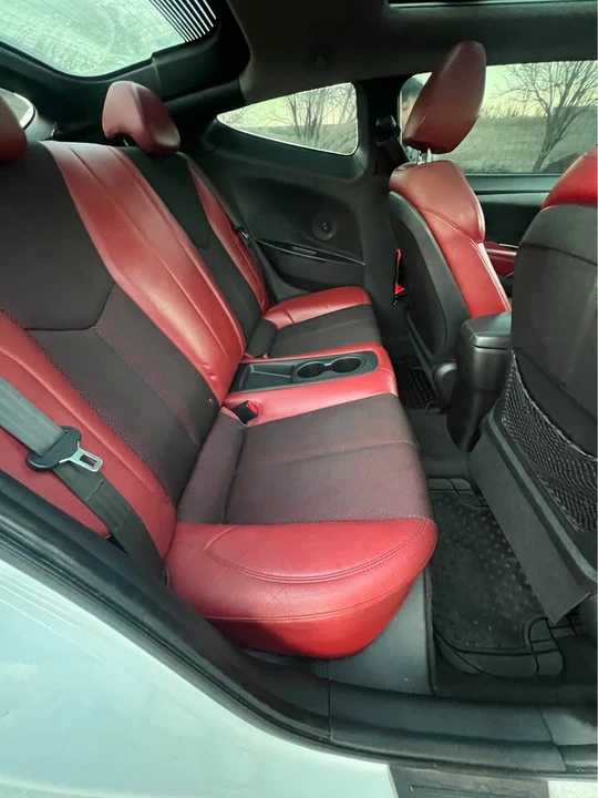 2012 Hyundai Veloster - Image 14 of 16