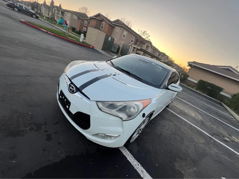 2012 Hyundai Veloster - Image 8 of 16