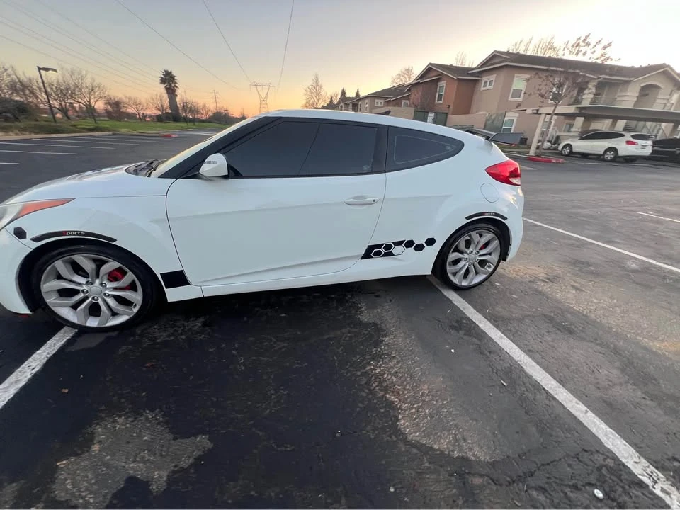 2012 Hyundai Veloster - Image 6 of 16