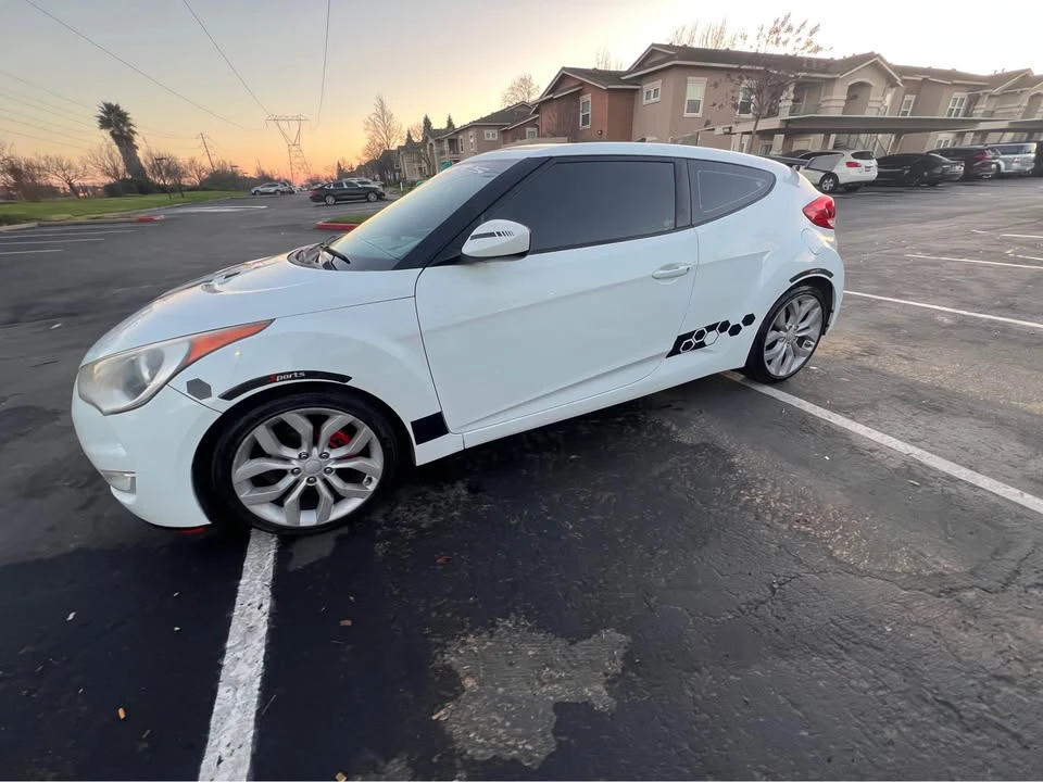 2012 Hyundai Veloster - Image 7 of 16