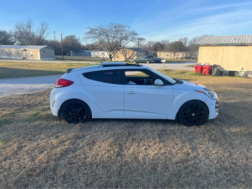 2012 Hyundai Veloster - Image 3 of 6