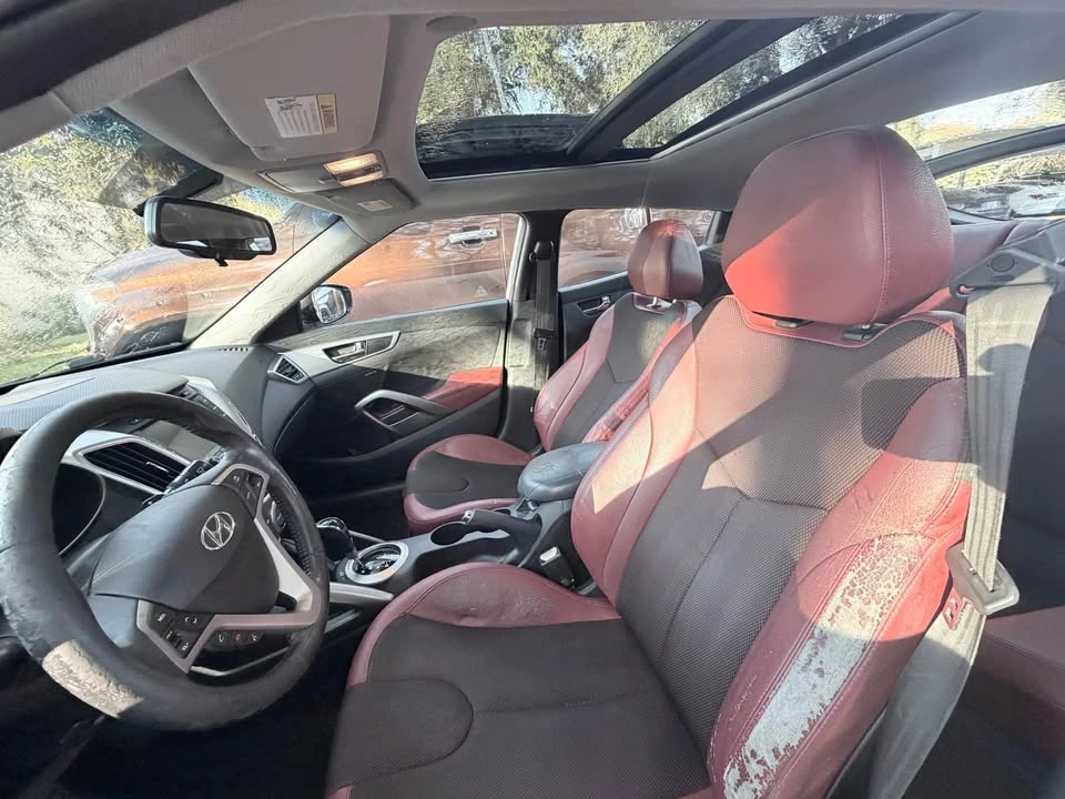 2012 Hyundai Veloster - Image 11 of 12