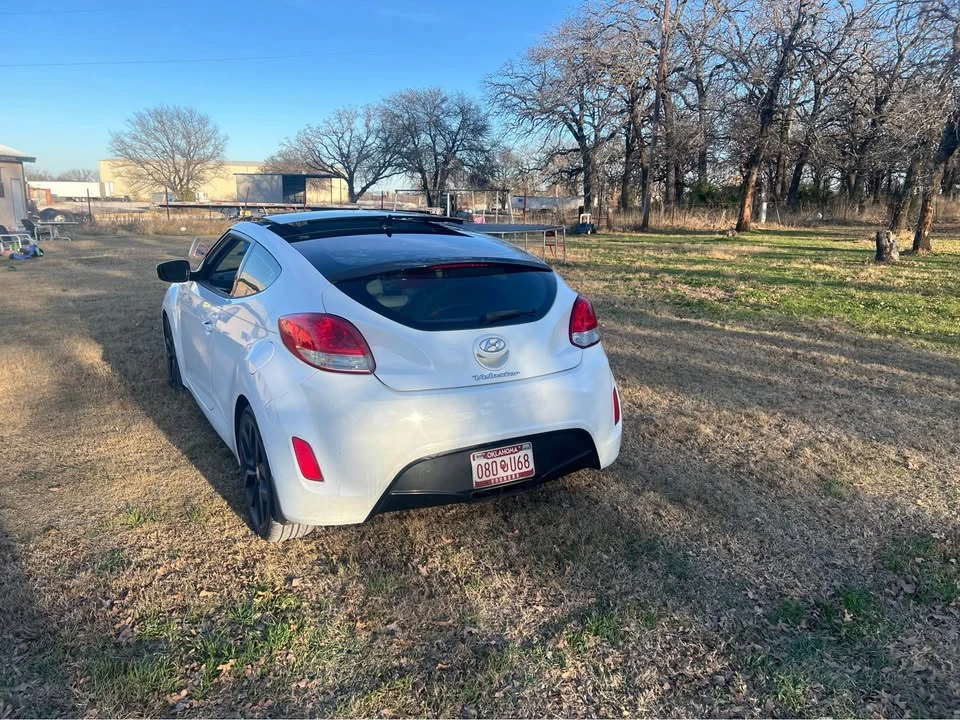 2012 Hyundai Veloster - Image 2 of 6