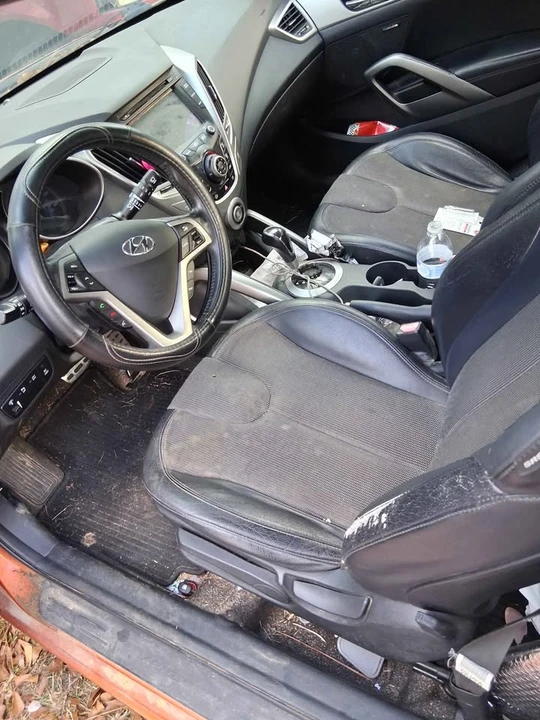 2012 Hyundai Veloster - Image 6 of 7