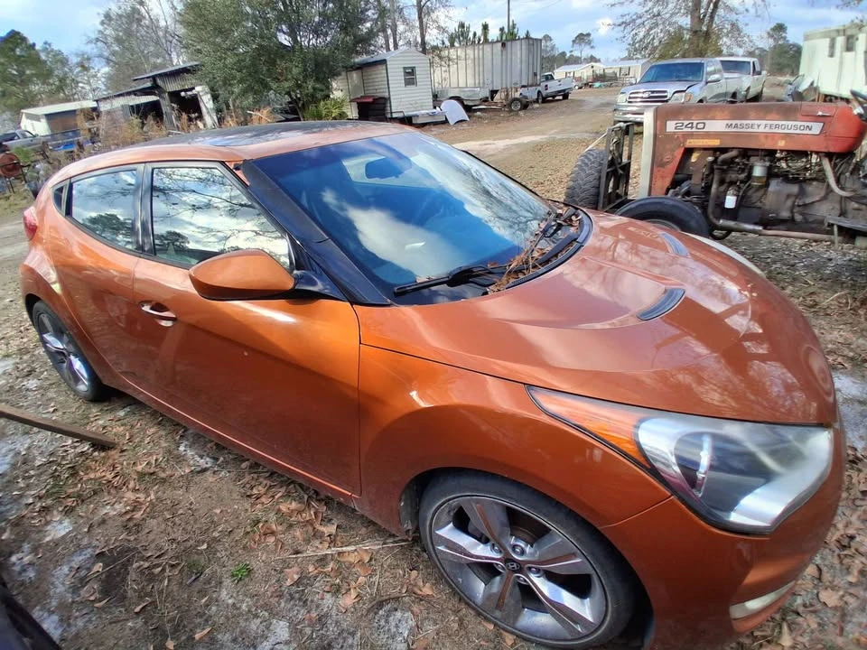 2012 Hyundai Veloster - Image 2 of 7