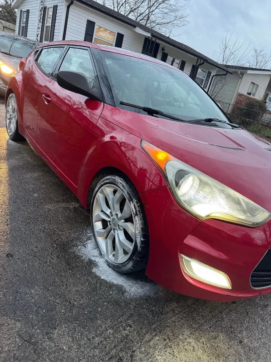 2012 Hyundai Veloster - Image 4 of 11