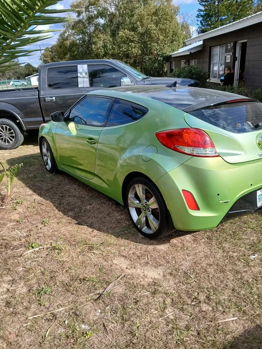 2012 Hyundai Veloster - Image 3 of 8