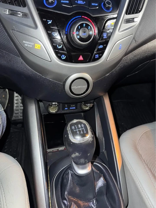 2012 Hyundai Veloster - Image 11 of 11