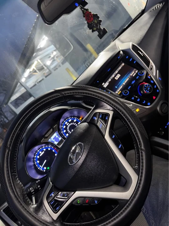 2012 Hyundai Veloster - Image 15 of 16