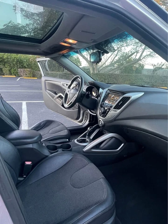 2012 Hyundai Veloster - Image 3 of 20
