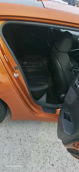 2012 Hyundai Veloster - Image 9 of 9