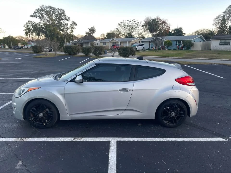 2012 Hyundai Veloster - Image 19 of 20