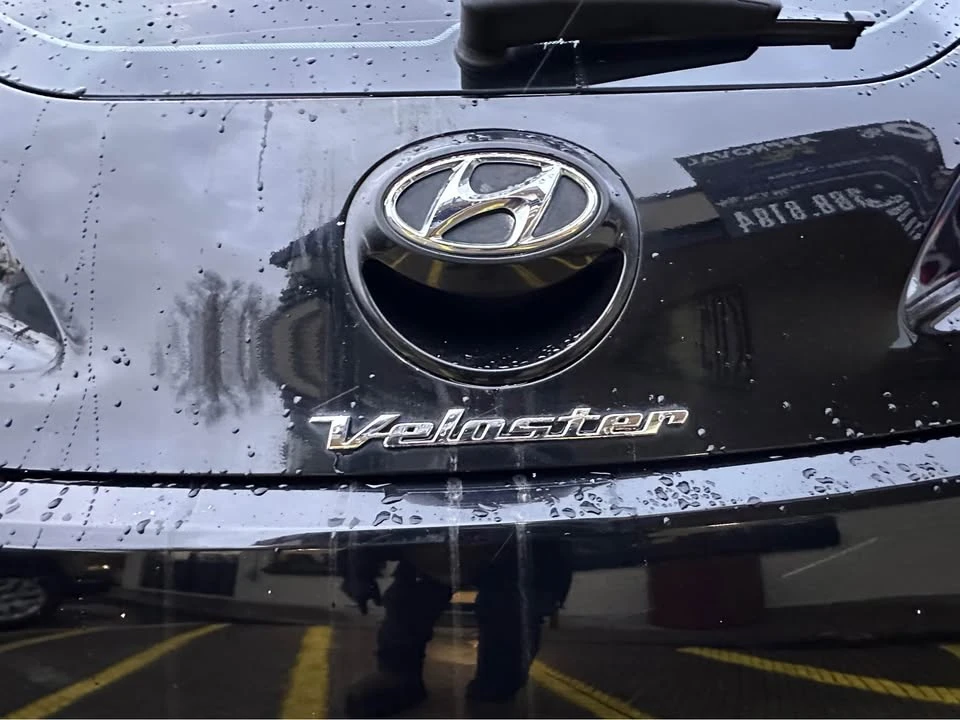 2012 Hyundai Veloster - Image 15 of 18