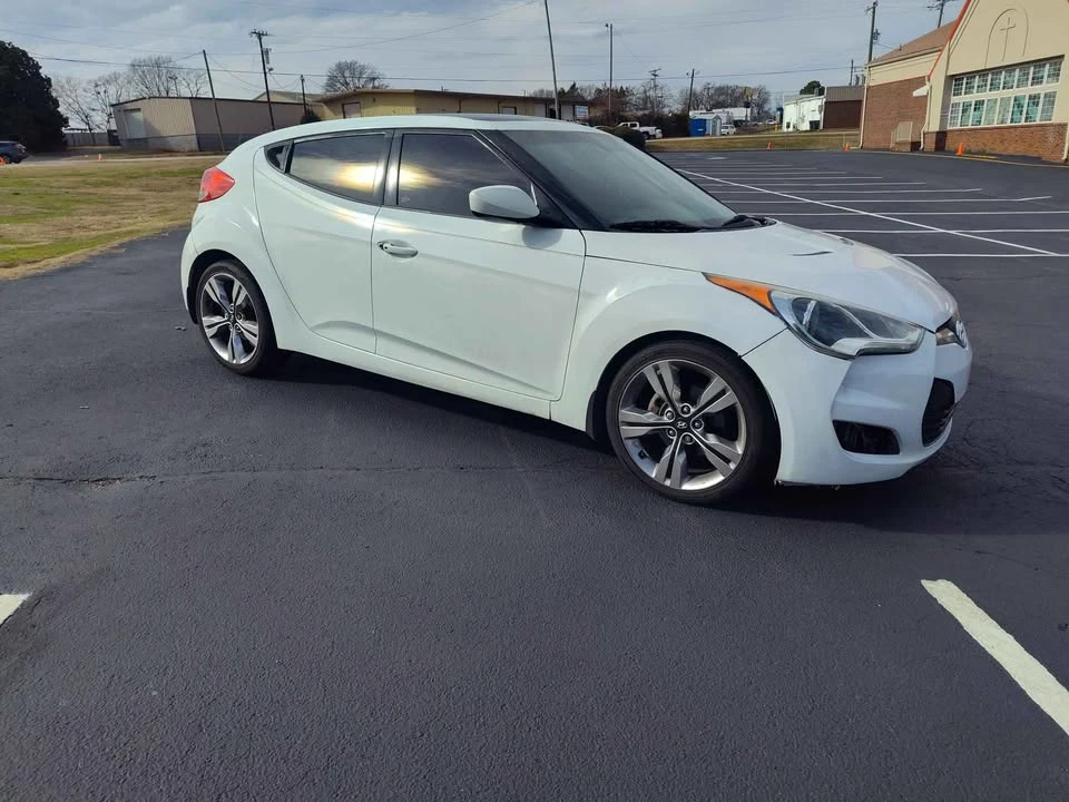 2012 Hyundai Veloster - Image 3 of 8