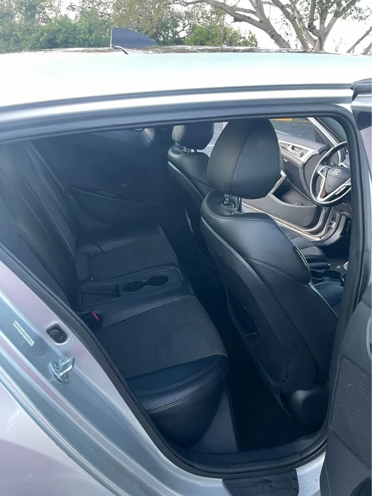 2012 Hyundai Veloster - Image 6 of 20