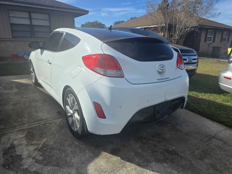 2012 Hyundai Veloster - Image 4 of 11