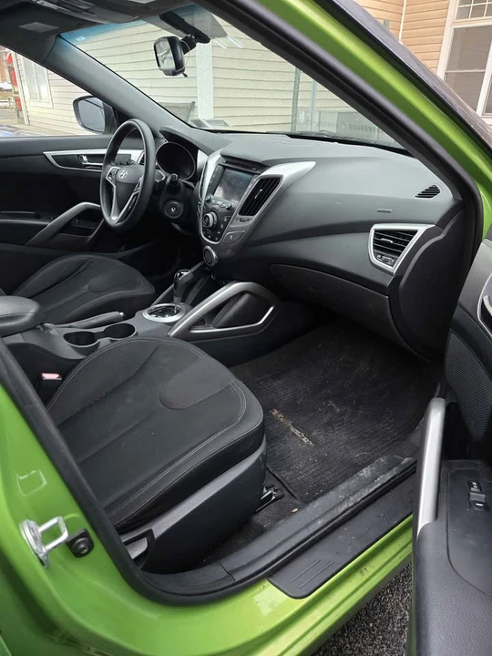 2012 Hyundai Veloster - Image 6 of 9