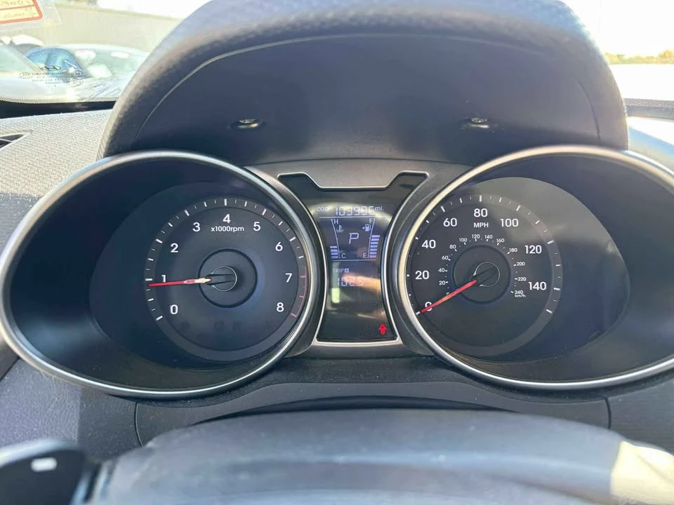 2012 Hyundai Veloster - Image 11 of 14