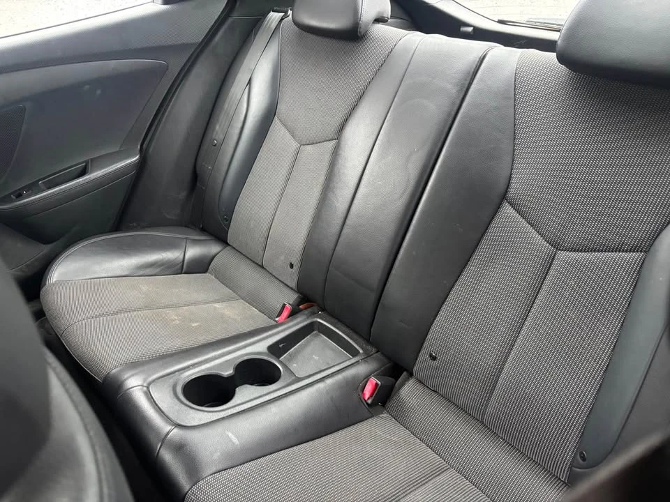 2012 Hyundai Veloster - Image 6 of 7