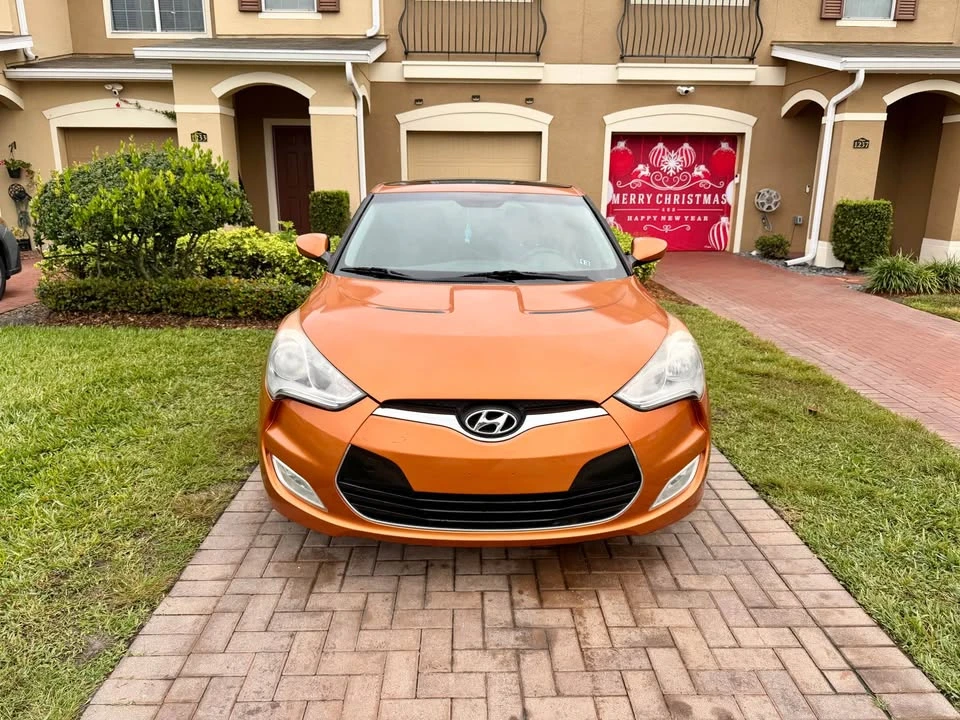 2012 Hyundai Veloster - Image 2 of 14
