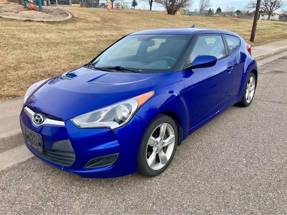2012 Hyundai Veloster - Image 2 of 12
