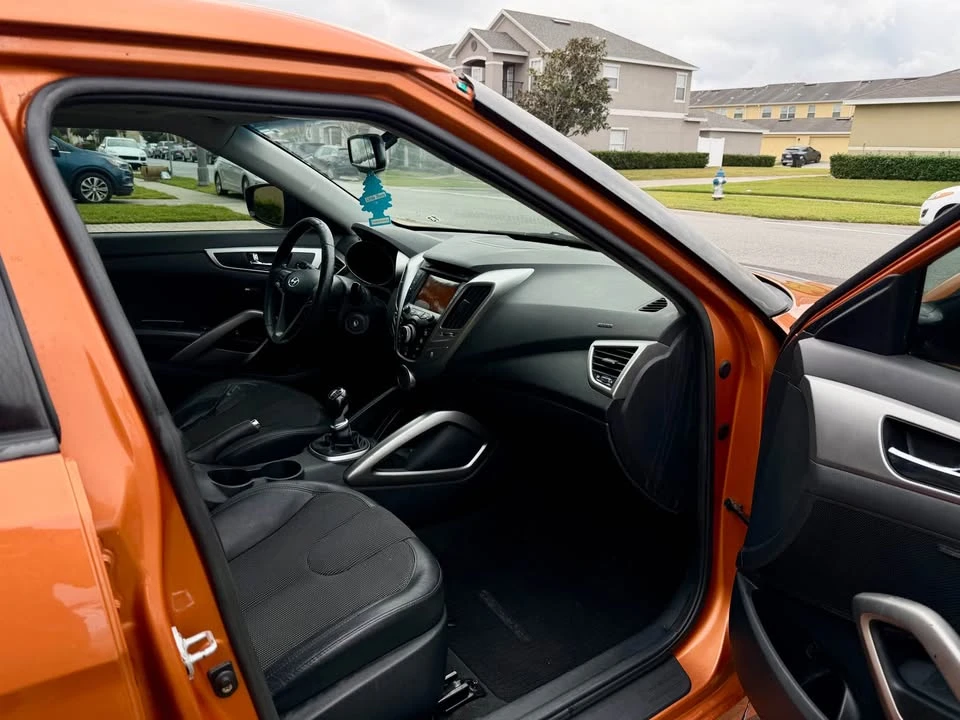 2012 Hyundai Veloster - Image 9 of 14