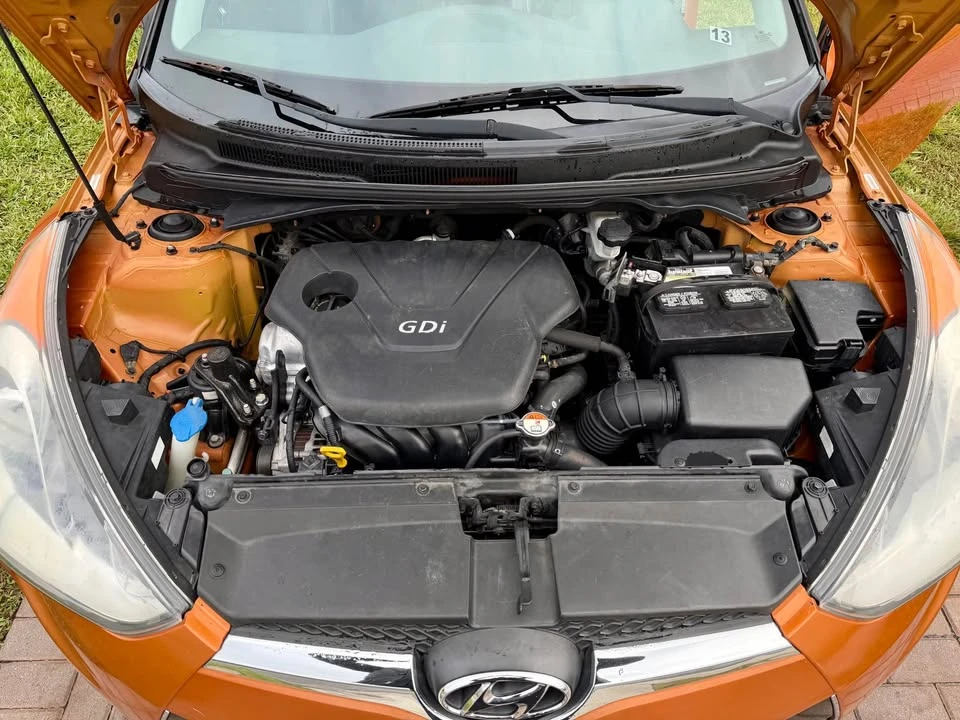 2012 Hyundai Veloster - Image 13 of 14