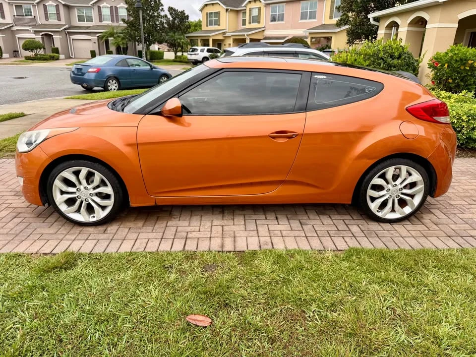2012 Hyundai Veloster - Image 4 of 14