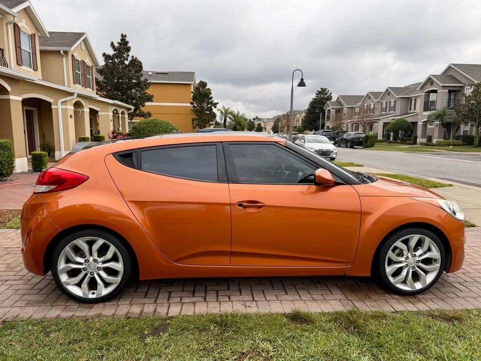 2012 Hyundai Veloster - Image 8 of 14