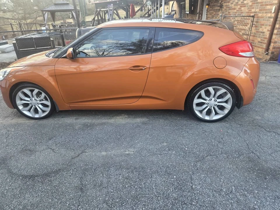 2012 Hyundai Veloster - Image 6 of 8