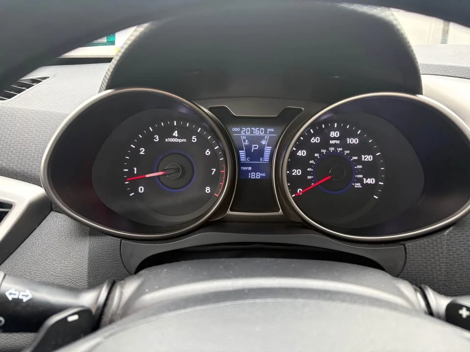 2012 Hyundai Veloster - Image 3 of 8