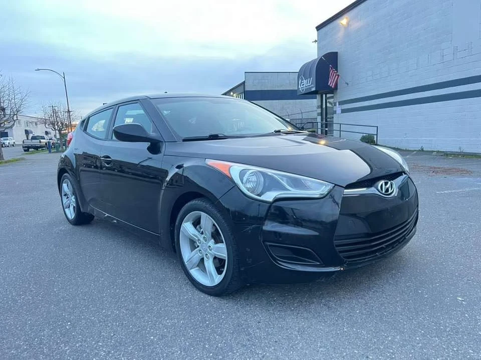 2012 Hyundai Veloster - Image 2 of 9