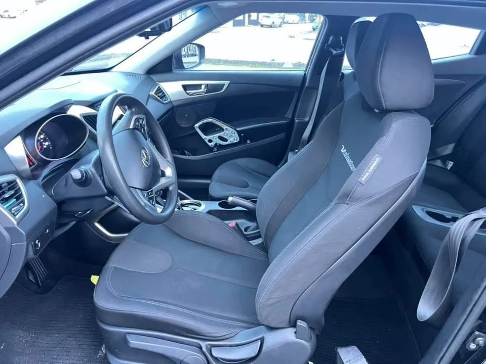 2012 Hyundai Veloster - Image 8 of 9
