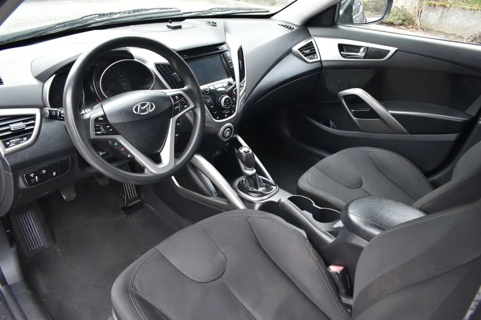 2012 Hyundai Veloster - Image 9 of 13