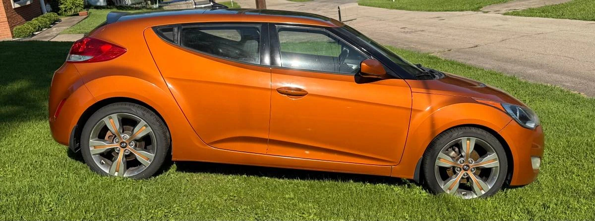 2012 Hyundai Veloster - Image 2 of 7