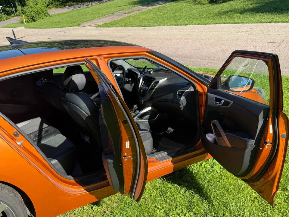 2012 Hyundai Veloster - Image 7 of 7