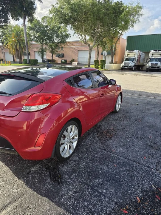 2012 Hyundai Veloster - Image 5 of 20