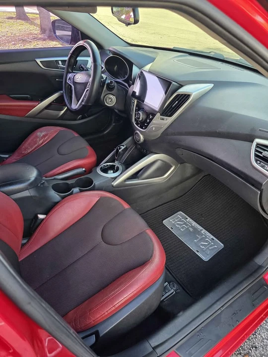 2012 Hyundai Veloster - Image 11 of 20