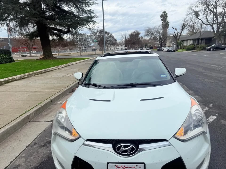 2012 Hyundai Veloster - Image 7 of 15