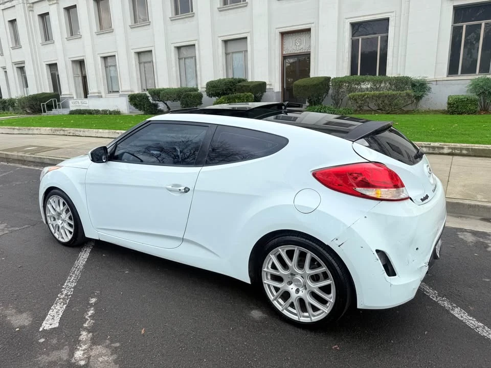 2012 Hyundai Veloster - Image 4 of 15