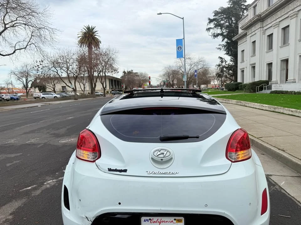 2012 Hyundai Veloster - Image 3 of 15