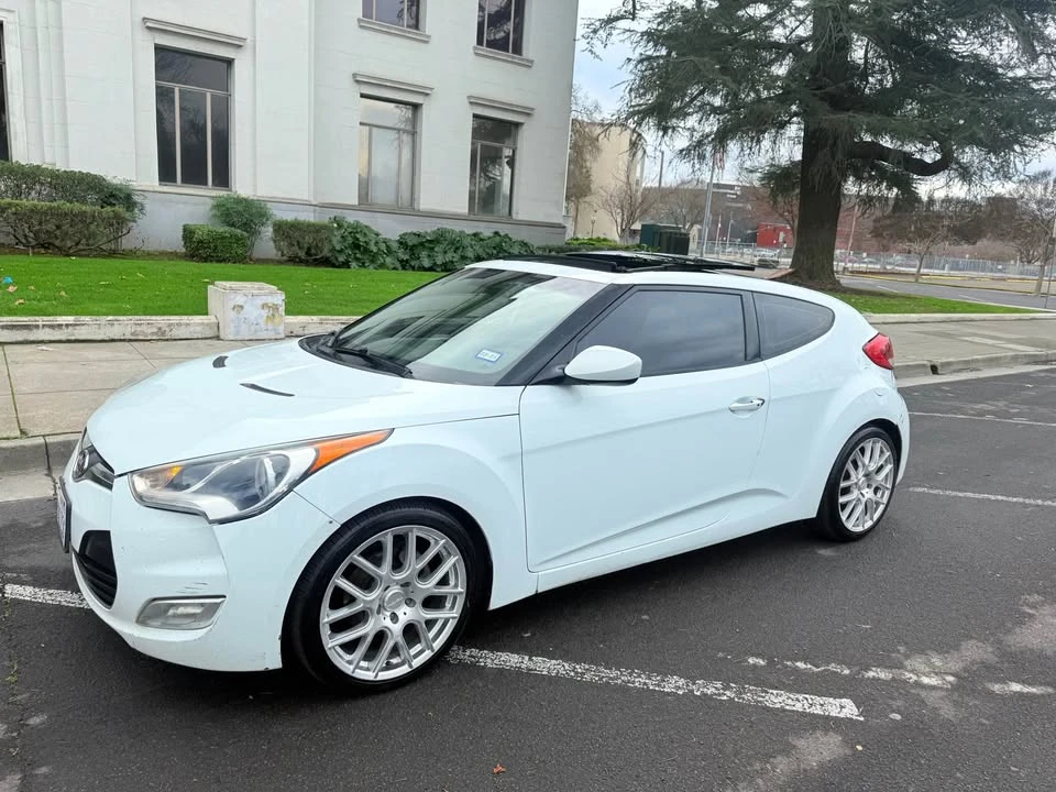 2012 Hyundai Veloster - Image 3 of 15