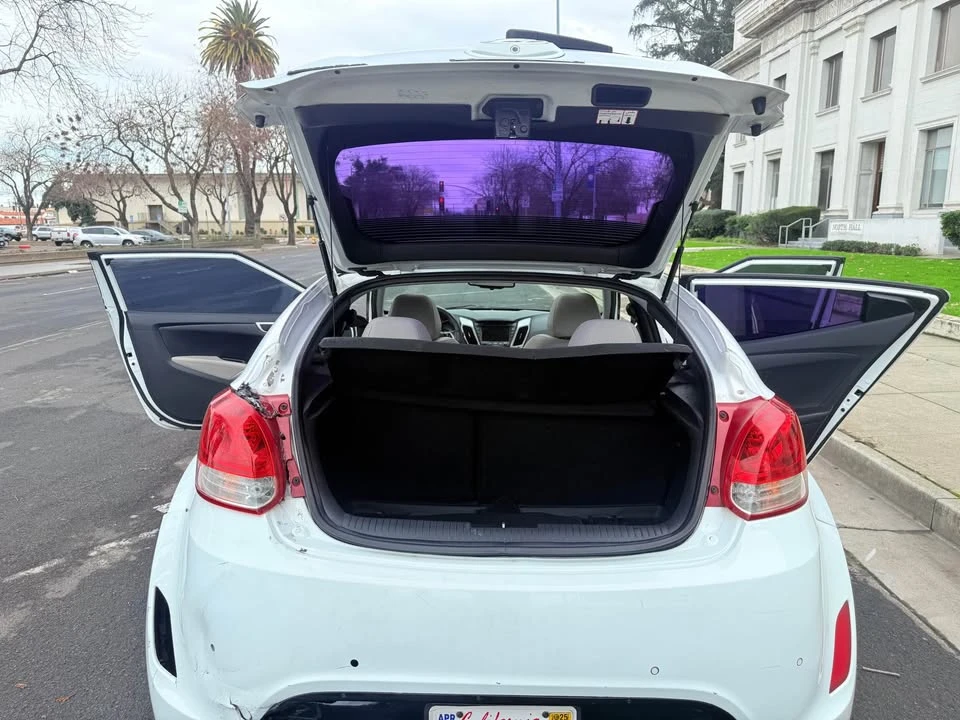 2012 Hyundai Veloster - Image 13 of 15